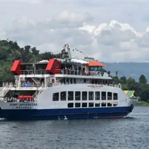 5 DAYS LAKE TOBA & BRASTAGI HIGHLAND TOUR: PANORAMIC, CULTURE