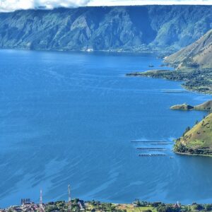 4 DAYS LAKE TOBA & BRASTAGI WITH HIKING MT. SIBAYAK VOLCANOE