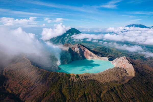 ijen crater