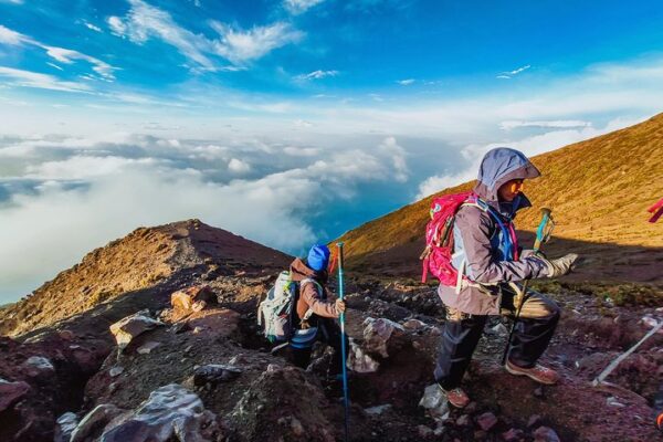 mount kerinci trekking