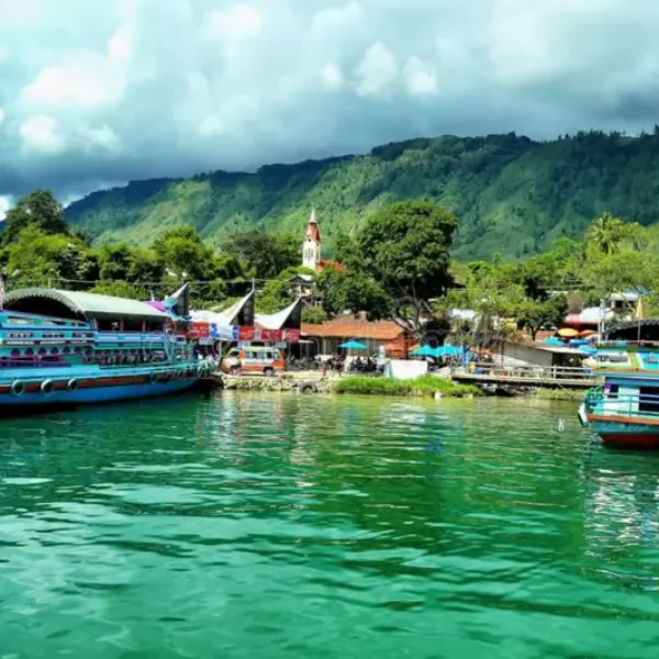 3 DAYS LAKE TOBA & BRASTAGI HIGHLAND CLASSIC TOUR