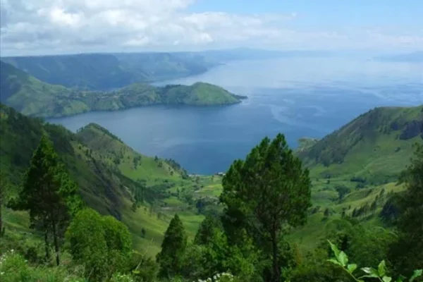 lake-toba-view-2